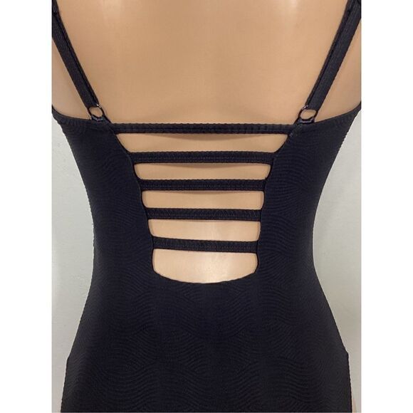 New. SEAFOLLY DD-cup black swimsuit. Retails $168 US size 4/DD - Picture 10 of 15